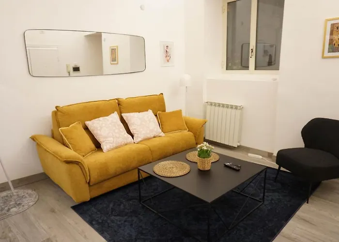 Seminterrato Al Pıgneto Metro C * Roma